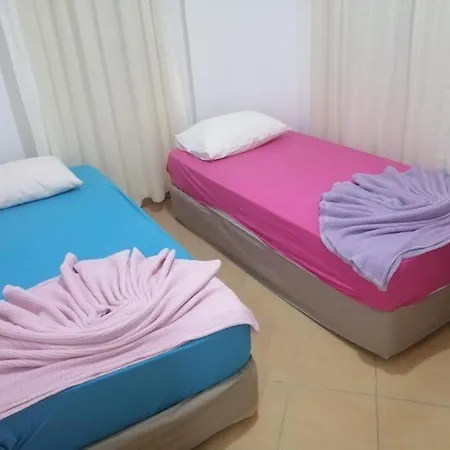 Villa Okurcalar Cimtur Tatil Sitesi *